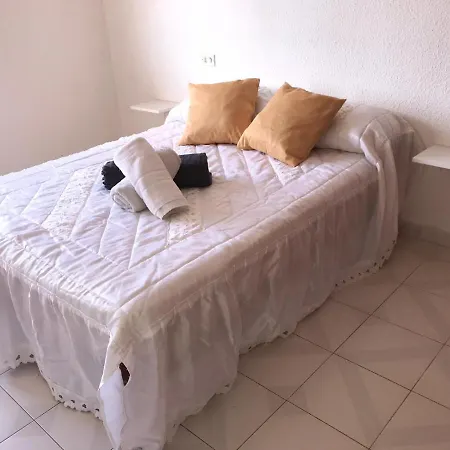 Los Angeles One Bedroom In Los Cristianos, South Of Tenerife * Guincho (Tenerife)